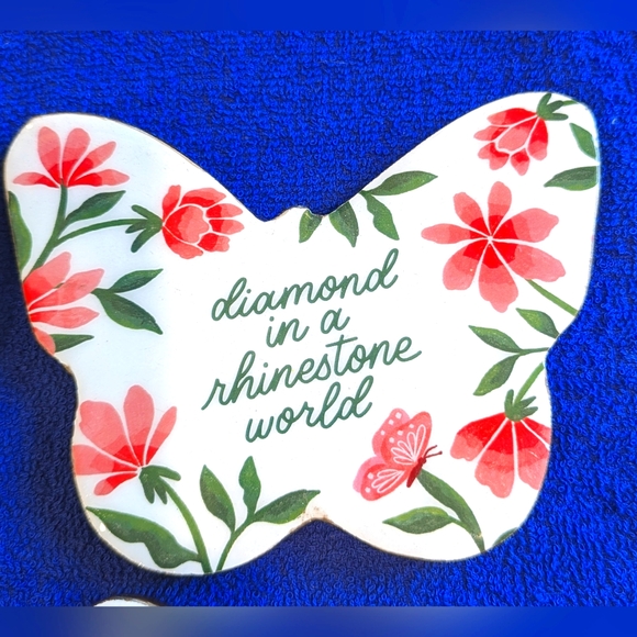 🆕 DOLLY PARTON Butterfly Coaster Set (4) by Dolly Parton Collection - Picture 4 of 8